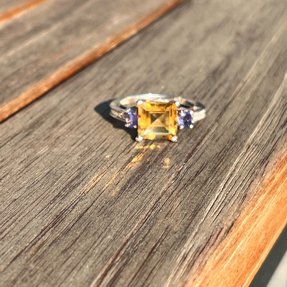 925 Sterling Silver Princess-Cut Golden Yellow Gemstone Ring with Purple Stones - Picture 6 of 10